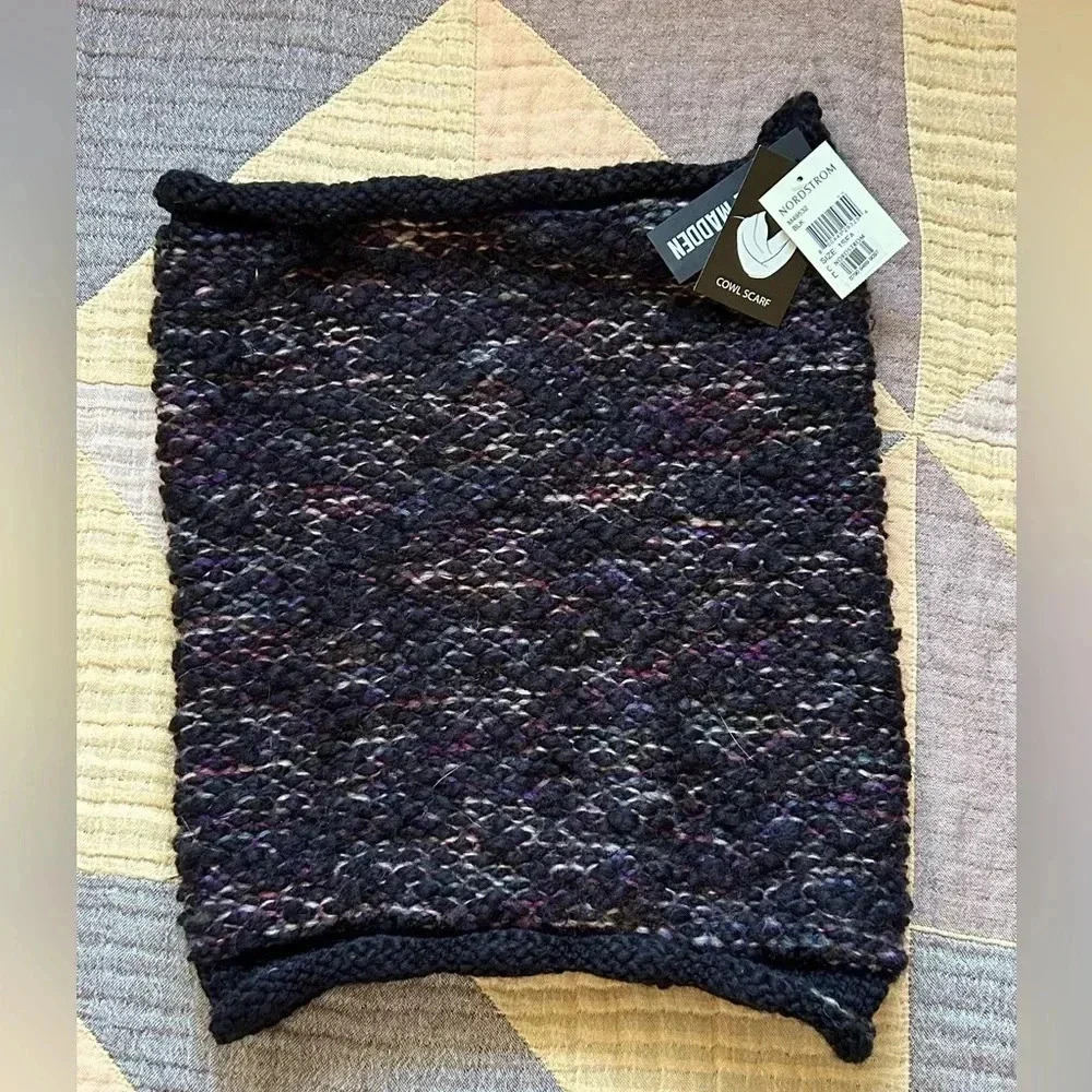 Steve Madden Neck Warmer Scarf Cowl Neck